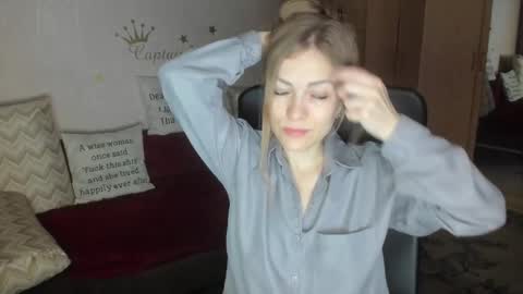 sirenasilk online show from October 28, 2025, 3:10 am