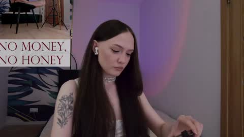 Snapshot of sirenaswhisper chatting on May 13, 2026, 5:32 pm Goddess Sirena online show from May 13, 2026, 5:32 pm