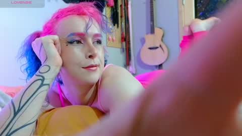 Snapshot of sirensays chatting on March 7, 2025, 5:08 am Bunny Bucks online show from March 7, 2025, 5:08 am