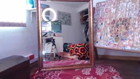 siriss_boyrag online show from February 27, 2025, 4:32 pm