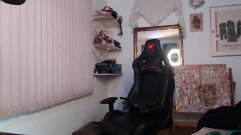 siriss_boyrag online show from February 28, 2025, 10:50 pm