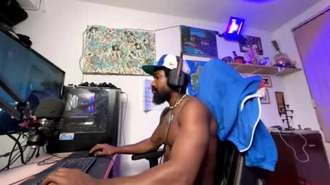 Snapshot of siriss_boyrag chatting on March 5, 2026, 12:06 am siriss_boyrag online show from March 5, 2026, 12:06 am