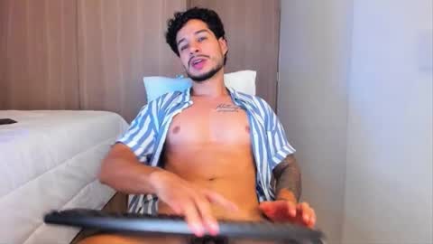 Call me papi online show from February 5, 2026, 3:55 am