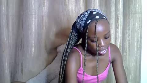 shannie online show from November 21, 2025, 1:43 pm