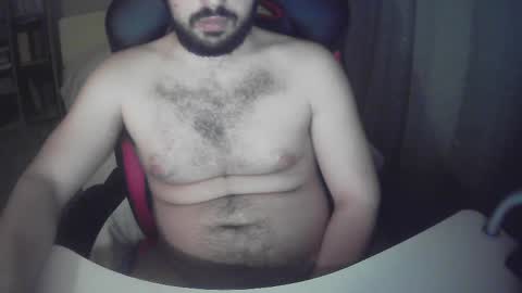 sissy_bear_ online show from May 27, 2026, 2:58 pm
