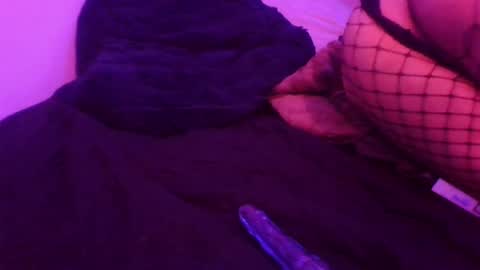 sissyboysissy938 online show from April 19, 2026, 3:28 am