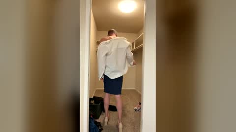 Snapshot of sissymiles chatting on December 15, 2025, 11:20 pm SissyMiles online show from December 15, 2025, 11:20 pm