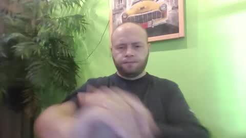 sixten19795 online show from November 5, 2025, 7:41 am