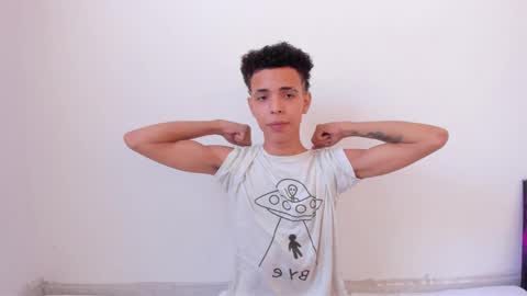 skady_coronado online show from December 14, 2024, 9:35 pm