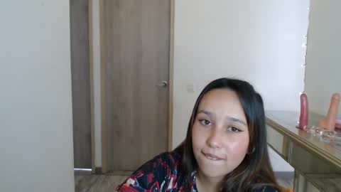 Snapshot of skarlet_adams chatting on January 14, 2025, 8:59 pm Alice online show from January 14, 2025, 8:59 pm