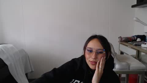 Snapshot of skarlet_adams chatting on February 11, 2025, 8:10 pm Alice online show from February 11, 2025, 8:10 pm