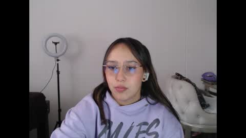 Snapshot of skarlet_adams chatting on March 9, 2025, 3:16 pm Alice online show from March 9, 2025, 3:16 pm