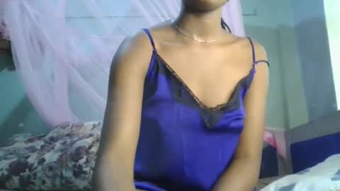 Snapshot of skarletblue chatting on November 8, 2025, 1:11 pm Skarlet online show from November 8, 2025, 1:11 pm