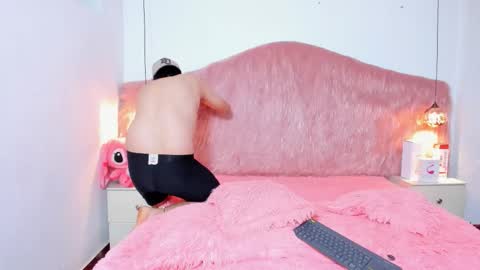 skarletruiz online show from November 28, 2025, 3:04 pm