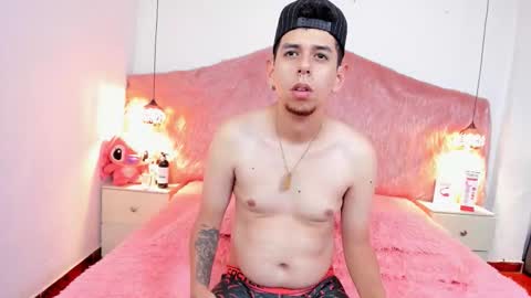 Snapshot of skarletruiz chatting on February 18, 2026, 9:49 am skarletruiz online show from February 18, 2026, 9:49 am