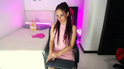 Scarlet online show from July 9, 2026, 12:15 am
