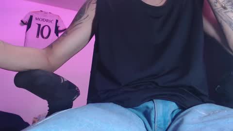 Snapshot of skateboy444 chatting on February 27, 2025, 6:29 am king online show from February 27, 2025, 6:29 am