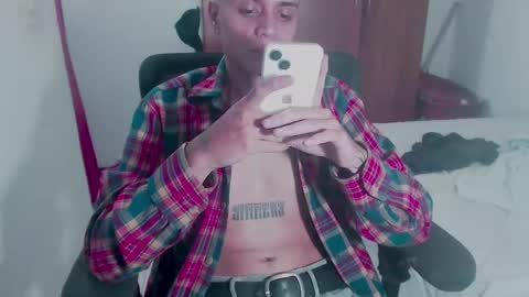 Snapshot of skateboy444 chatting on September 27, 2025, 5:23 am king online show from September 27, 2025, 5:23 am