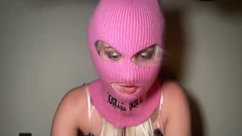 skibunni69xo online show from September 18, 2025, 1:18 am