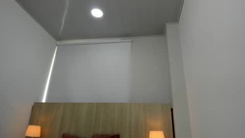 Snapshot of skinny_ariadna chatting on September 25, 2025, 11:25 am Ariadna online show from September 25, 2025, 11:25 am