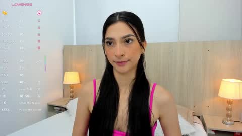 Snapshot of skinny_ariadna chatting on October 14, 2025, 11:22 am Ariadna online show from October 14, 2025, 11:22 am