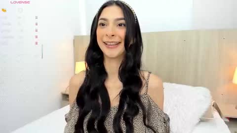 Snapshot of skinny_ariadna chatting on October 19, 2025, 11:11 am Ariadna online show from October 19, 2025, 11:11 am
