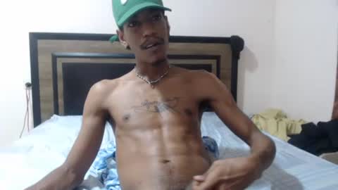 Snapshot of skinny_long_cock chatting on November 29, 2025, 5:21 am Albert online show from November 29, 2025, 5:21 am