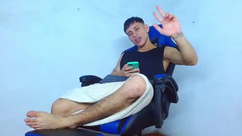 skinny marked online show from December 7, 2024, 2:53 am