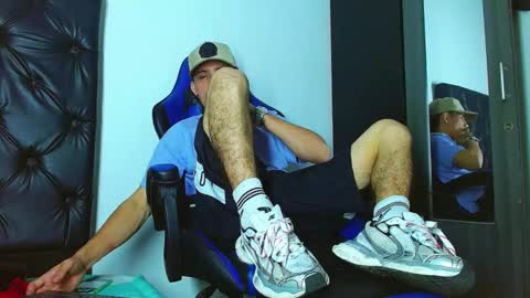 skinny marked online show from January 12, 2025, 7:42 pm