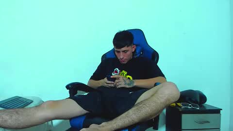 skinny marked online show from November 12, 2025, 8:19 pm