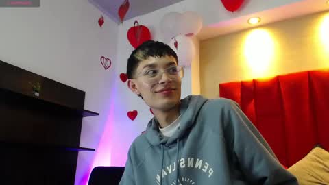 Snapshot of skinny_office chatting on February 27, 2026, 8:31 pm David online show from February 27, 2026, 8:31 pm