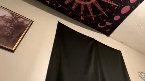 skinnyangel21 online show from December 3, 2025, 4:42 am