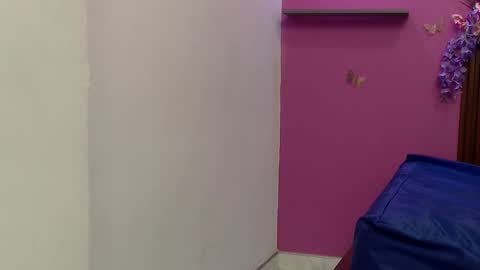 Snapshot of skinnybarbie022 chatting on November 10, 2025, 12:53 am barbi online show from November 10, 2025, 12:53 am