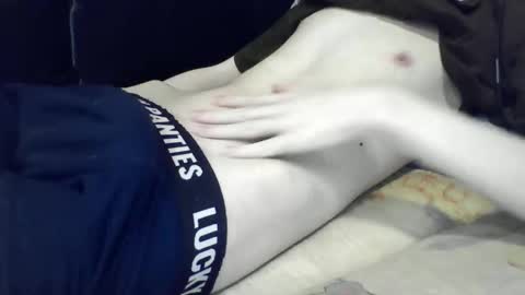Snapshot of skinnycuteman chatting on May 31, 2026, 3:15 am skinnycuteb0y online show from May 31, 2026, 3:15 am