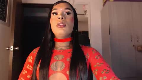 jesica online show from November 22, 2025, 8:24 am