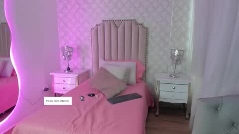 Snapshot of skinnygirl_28 chatting on February 18, 2026, 6:48 pm SkinnyGirl online show from February 18, 2026, 6:48 pm