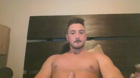 skinnyguylongdick1 online show from November 26, 2025, 4:24 am