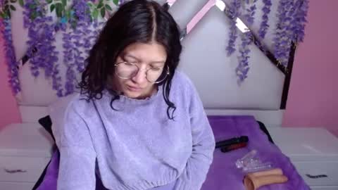  SKINNYHORNY   online show from December 21, 2024, 3:25 am