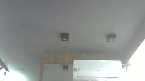 skinnykittencam online show from November 28, 2025, 4:15 am