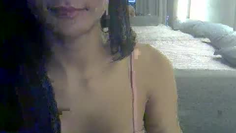 skinnykittencam online show from November 30, 2025, 7:12 am