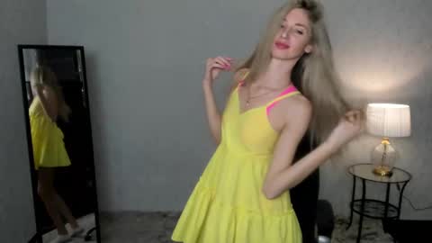 Snapshot of skinnyladyy chatting on January 29, 2025, 2:09 am Skinnyladyy online show from January 29, 2025, 2:09 am