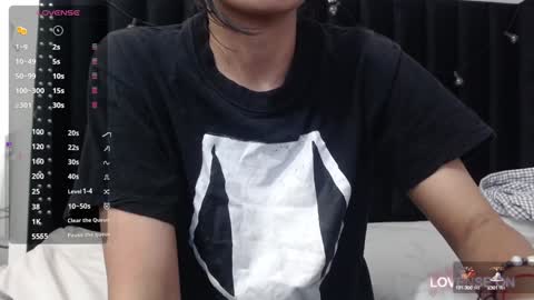Snapshot of skinnyneighbour_ chatting on December 17, 2024, 3:28 am Karla online show from December 17, 2024, 3:28 am