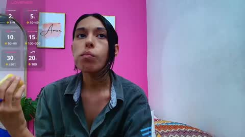Snapshot of skinnyneighbour_ chatting on January 17, 2025, 9:17 am Karla online show from January 17, 2025, 9:17 am