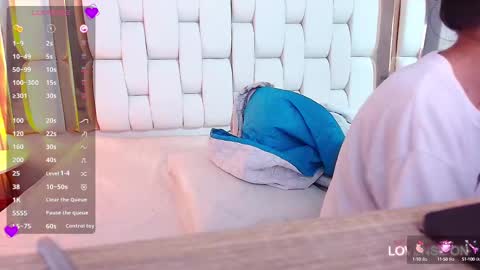 Snapshot of skinnyneighbour_ chatting on March 7, 2025, 2:57 am Karla online show from March 7, 2025, 2:57 am