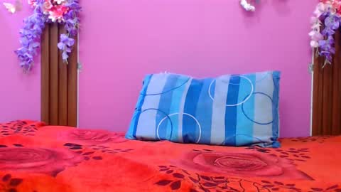 Snapshot of skinnysofia18 chatting on November 10, 2025, 12:59 pm sofia online show from November 10, 2025, 12:59 pm