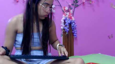 Snapshot of skinnysofia18 chatting on January 12, 2026, 1:16 pm sofia online show from January 12, 2026, 1:16 pm