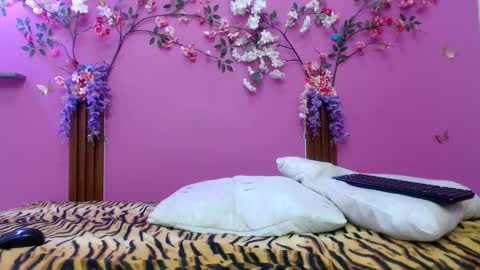 Snapshot of skinnysofia18 chatting on February 27, 2026, 1:33 pm sofia online show from February 27, 2026, 1:33 pm