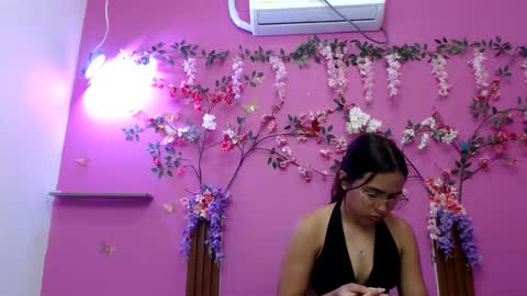 sofia online show from March 23, 2026, 1:53 am