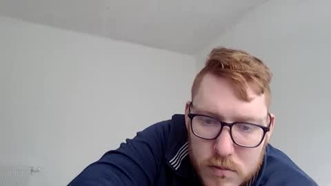 sklave_s online show from March 3, 2025, 2:04 pm