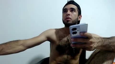 Noah Mood online show from November 2, 2025, 5:43 am